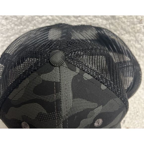 Los Angeles Lakers Camouflage Pechanga Casino Giveaway Snap Back Hat - Picture 3 of 5